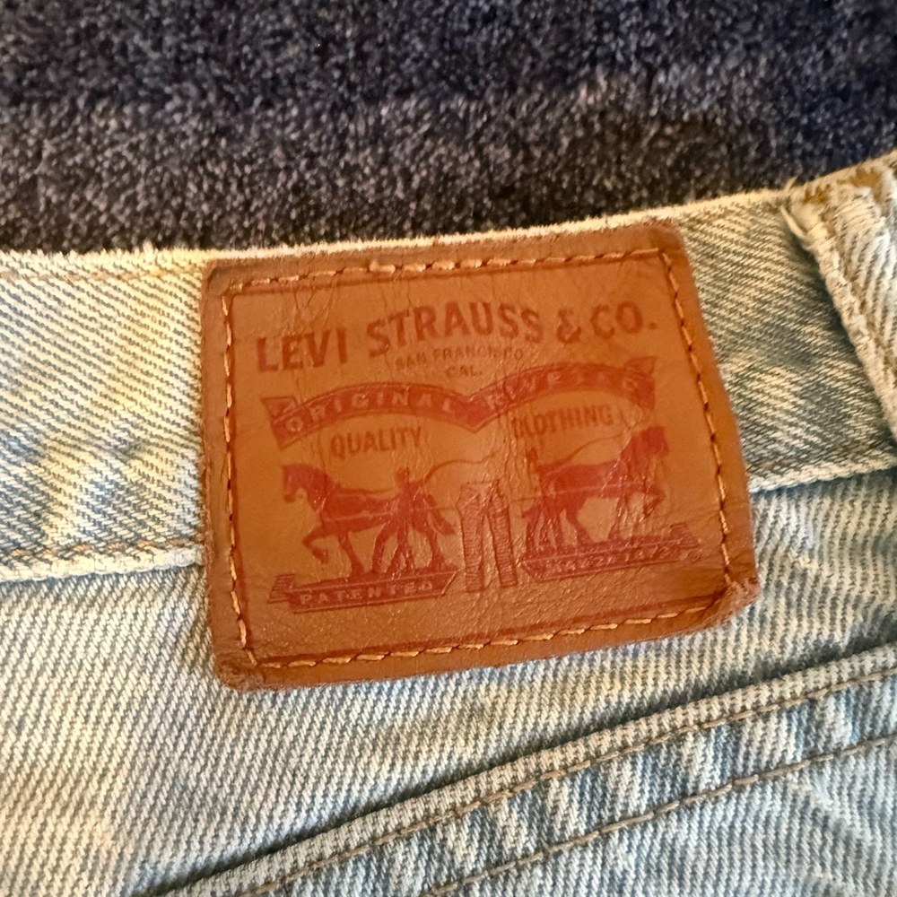Levi's Light Blue Denim with Brown Patch - Picture 3 of 3